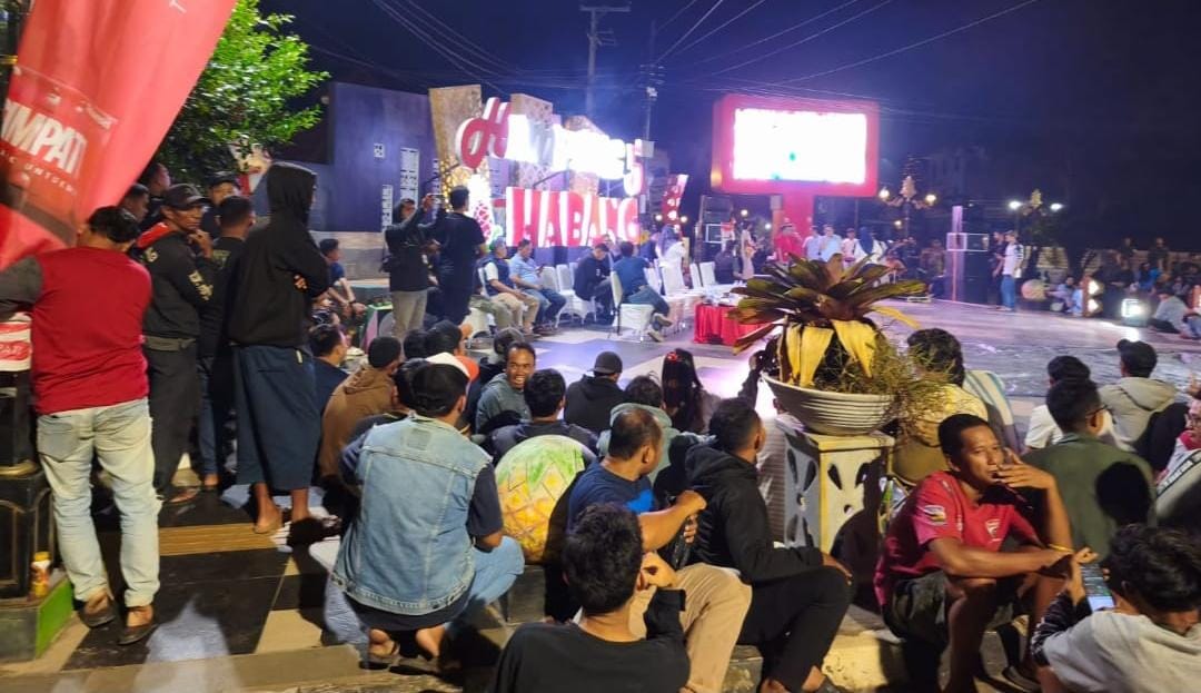 PLN Siagakan Personel dan Peralatan di 7 Titik Nobar Final Piala Dunia 2026 di Bangka Belitung, Ribuan Warga Nonton Tanpa Pemadaman