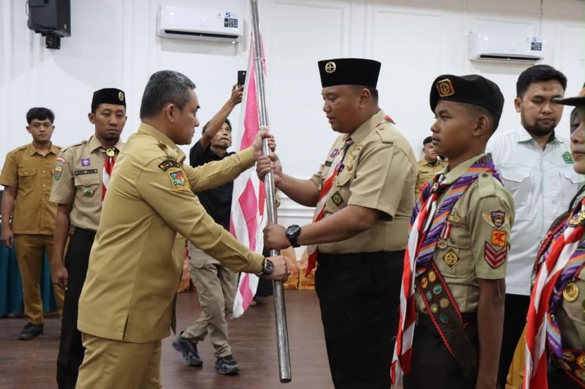 Kwarcab Binjai Lepas 30 Pramuka Penggalang ke Jambore Nasional XII di Cibubur, Sekda Titip Pesan Jaga Nama Baik Kota