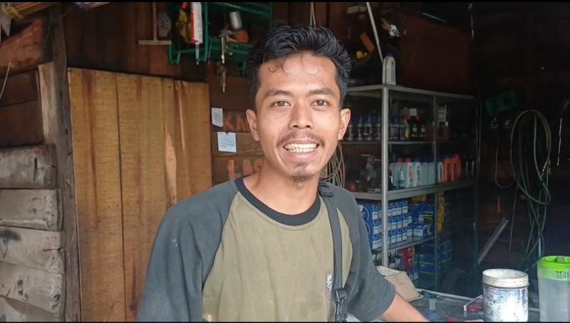Harga Oli dan Ban Motor di Muaro Jambi Masih Bertahan Tinggi, Bengkel Kelola Modal Besar dengan Untung Kian Tipis