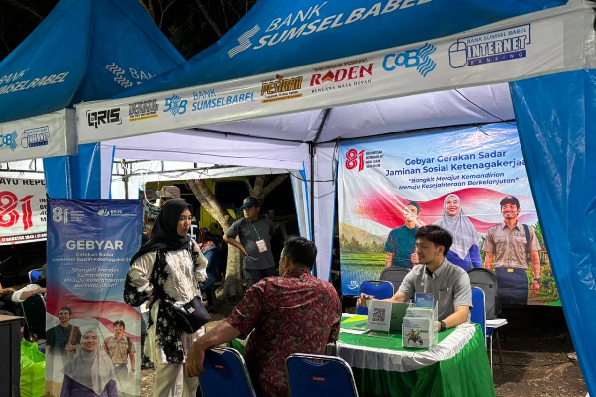 Gebyar Sadar Jaminan Sosial di Koba: BPJS Ketenagakerjaan Pangkalpinang Serahkan Kartu ke Pekerja Rentan, Bupati Bangka Tengah Hadir