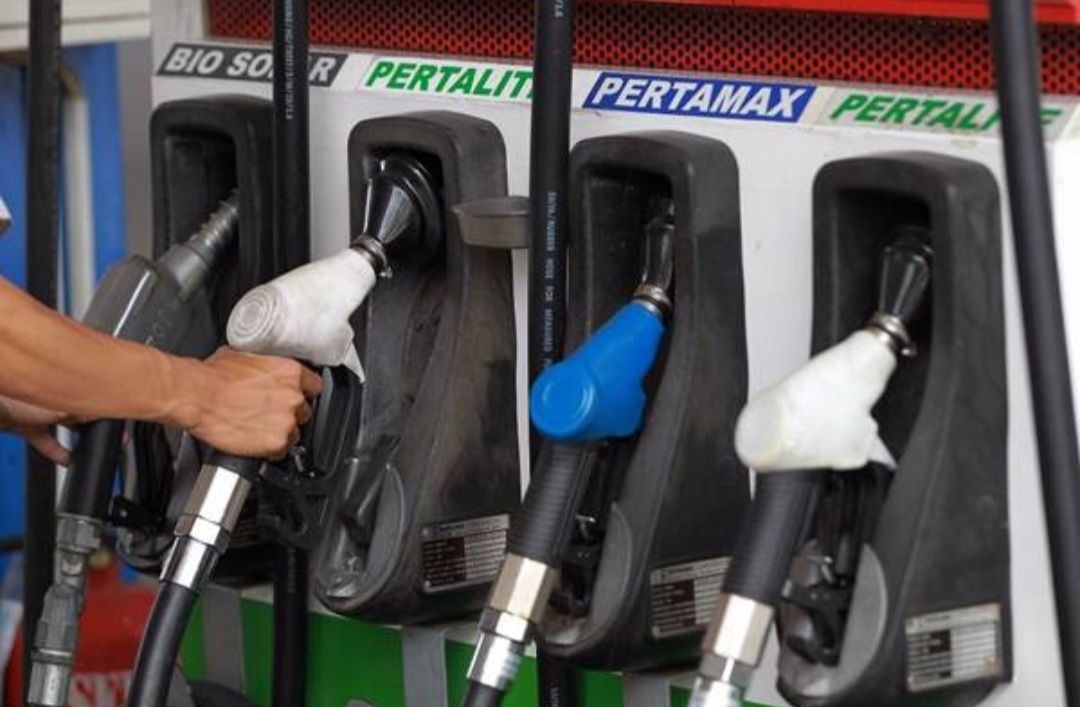 5 Kebiasaan Bikin Mobil Boros BBM yang Sering Diabaikan Pengemudi di Jawa Barat, Tekanan Ban Jadi Biang Kerok