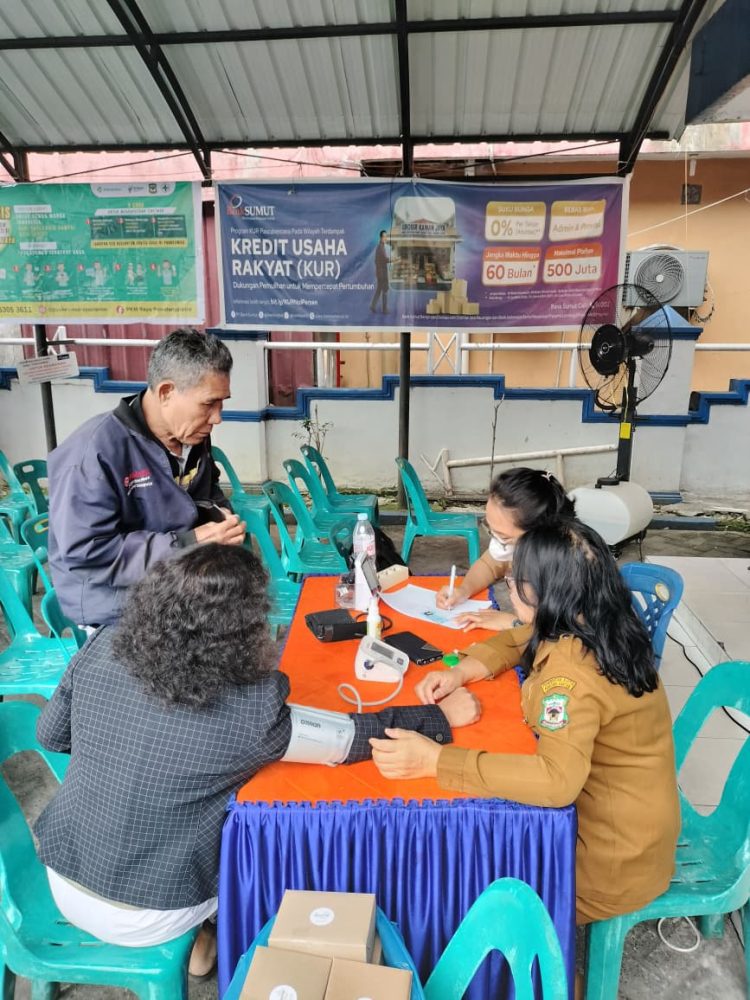 Bank Sumut Pematangsiantar Buka Pojok Kesehatan Gratis untuk Nasabah Pensiunan, Cek Tekanan Darah hingga Konsultasi Dokter