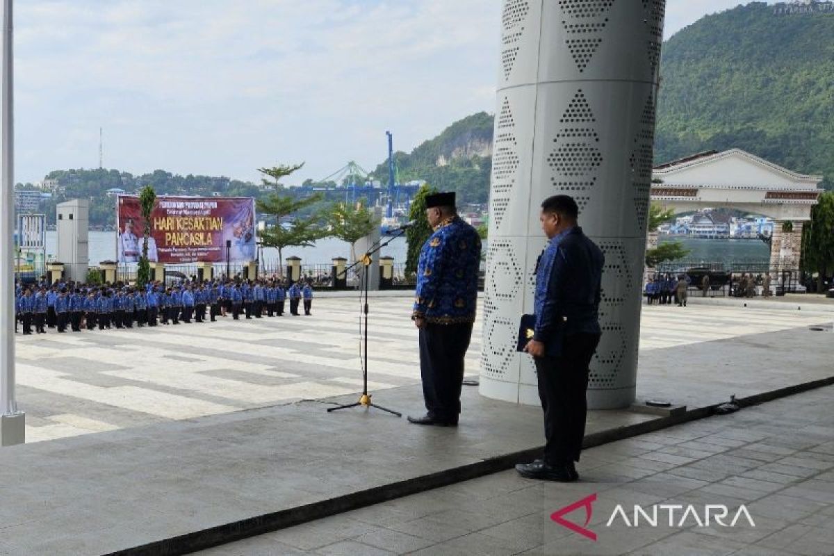 Wagub Papua Aryoko Rumaropen Tekankan Pendidikan Pancasila Dimulai dari Lingkungan Keluarga