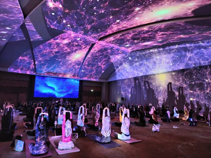 ARYADUTA Palembang Perkenalkan Cinematic Yoga dengan 120 Peserta per Sesi, Tren Wellness Baru di Sumsel