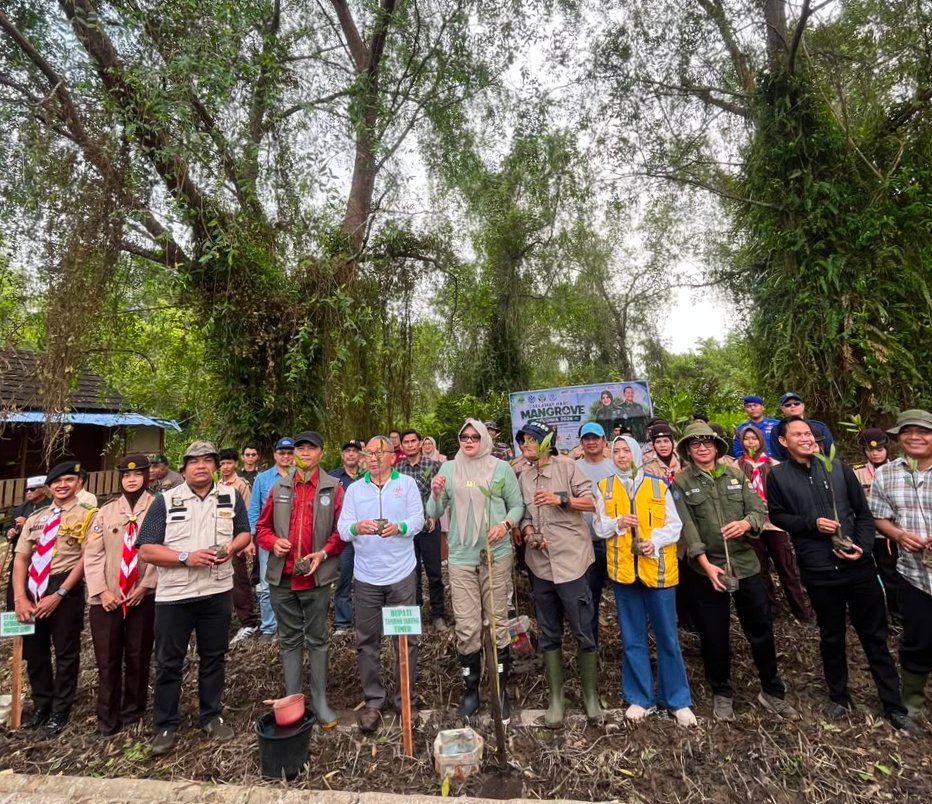 Abrasi 9 Meter per Tahun Ancam Pesisir Tanjab Timur, Bupati Dillah Desak Pemerintah Pusat Bangun Pemecah Ombak
