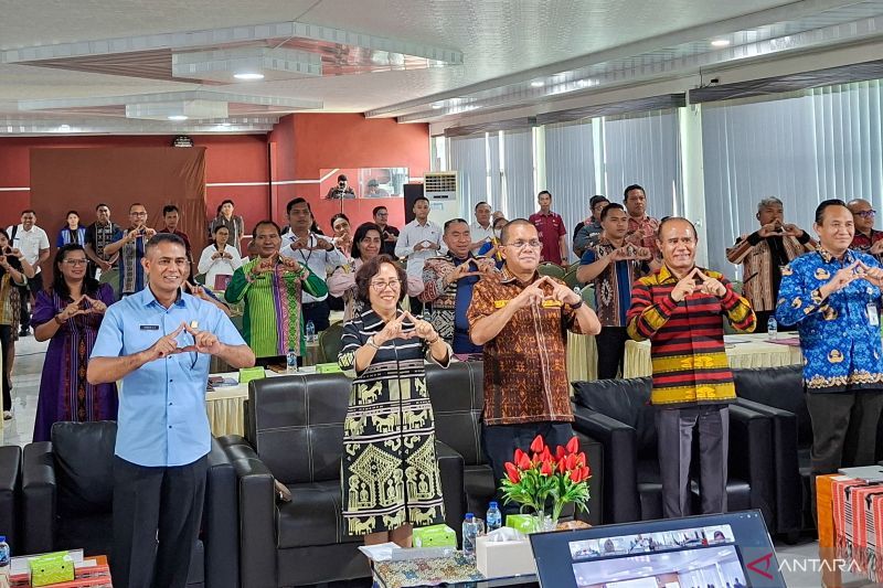 Gubernur NTT Melki Laka Lena Targetkan 37.963 Hektare Tanah Hutan Dijadikan Aset Produktif untuk Ekonomi Rakyat
