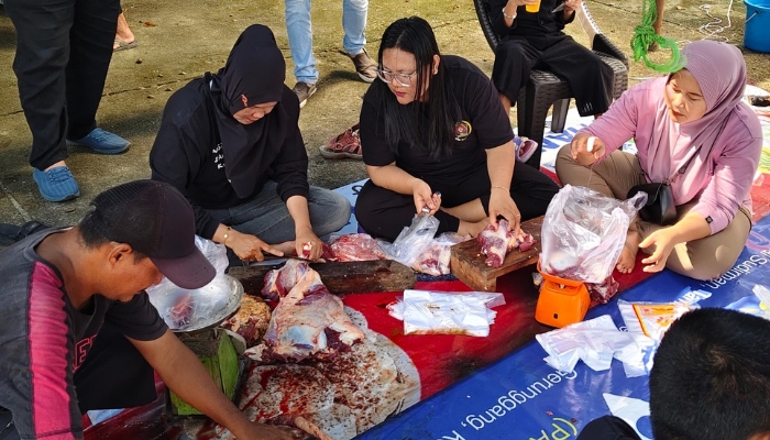PWI Babel dan Pangkalpinang Potong 8 Sapi serta 3 Kambing untuk Kurban Idul Adha 1447 H, Daging Dibagikan ke 5 Daerah
