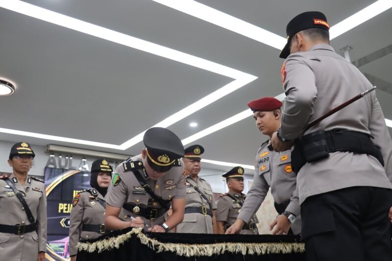 Rotasi di Polrestabes Palembang: Tiga Pejabat Utama Berganti, Kapolsek Kawasan Pelabuhan Boom Baru Dipegang AKP R. Nugroho Panji