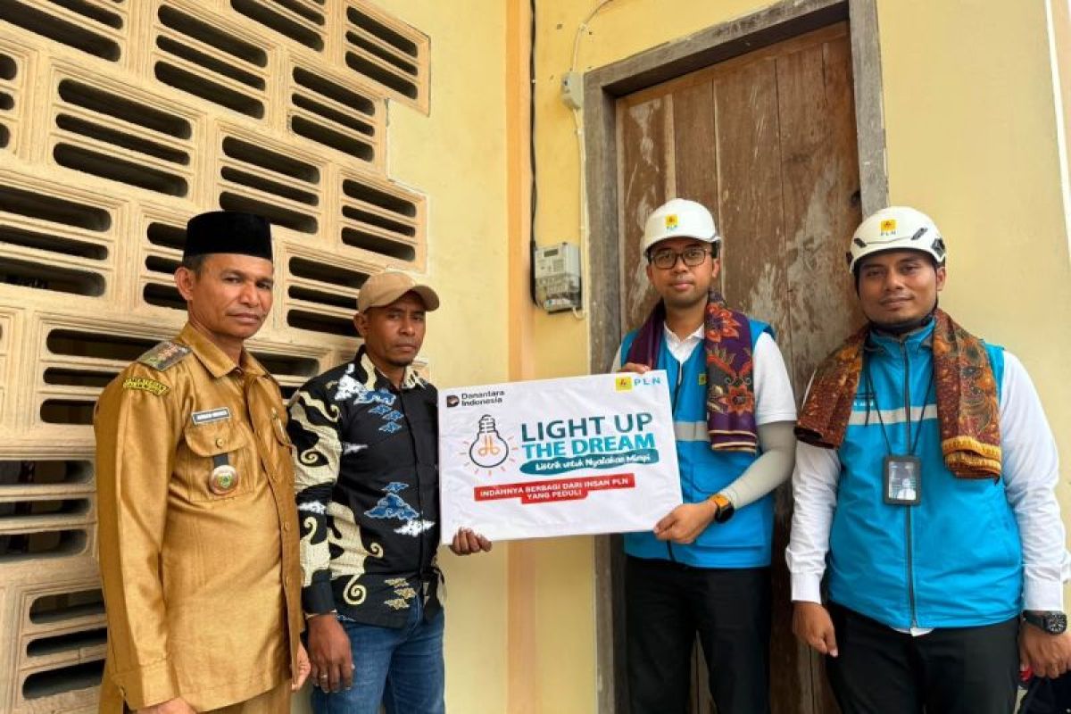 PLN Nyalakan Listrik 24 Jam di Kilmury Seram Bagian Timur, 11 Desa Rasakan Manfaatnya