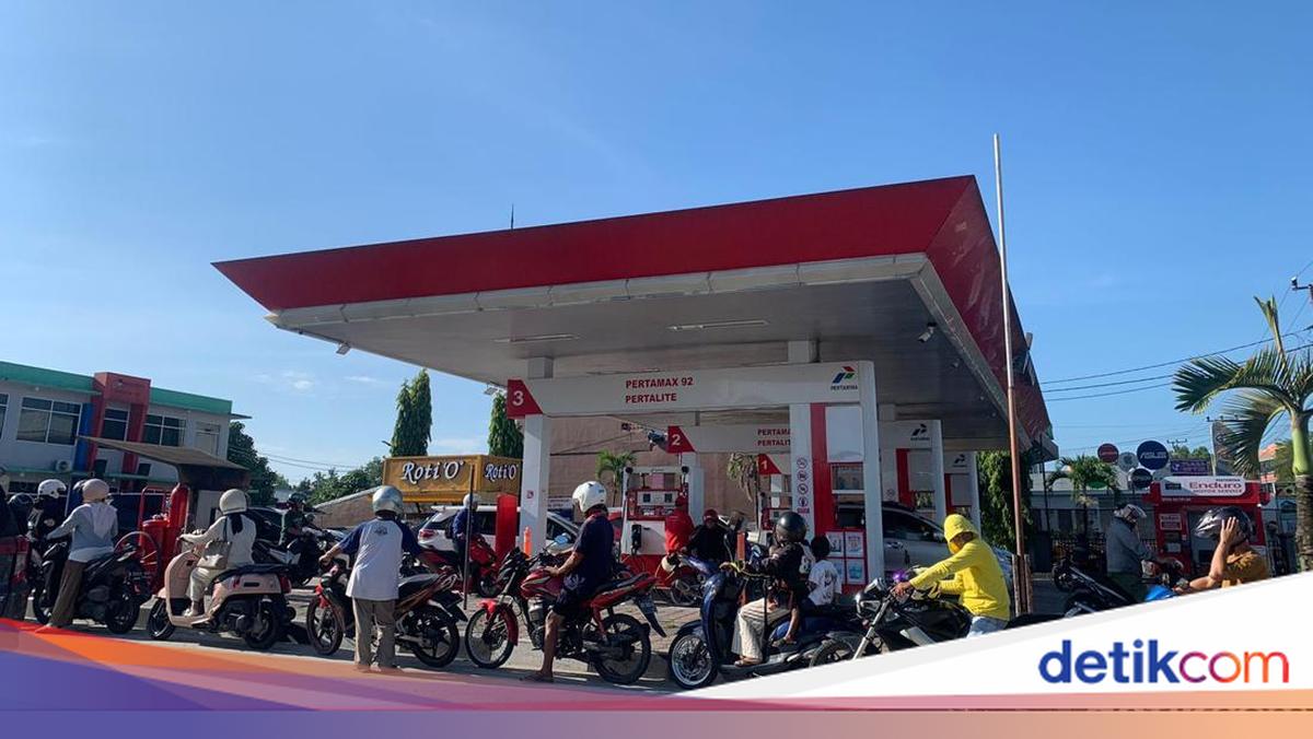 Harga Pertamax Naik Rp 4.050 di Pangkalan Bun, Ojol Teriak Rugi dan Antre Pertalite Mengular 500 Meter