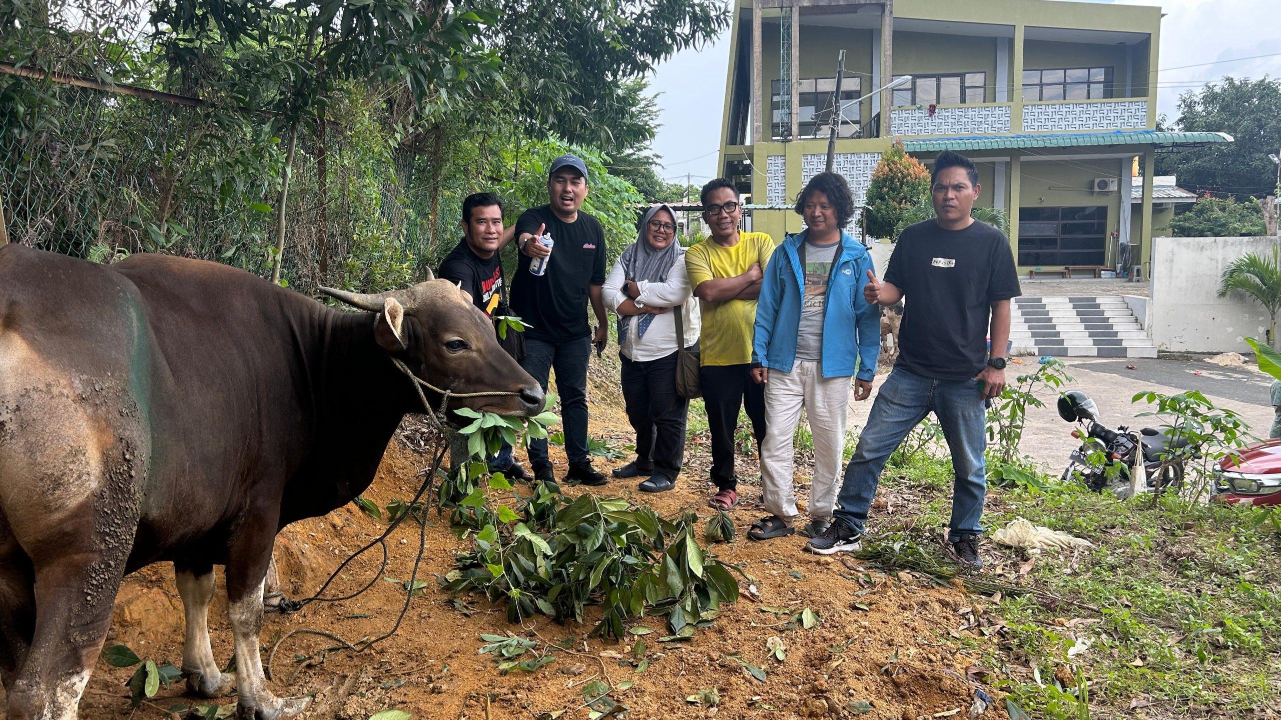 Sinergi Jurnalis, Polisi, dan Bea Cukai di Batam, 1 Sapi dan 4 Kambing Kurban untuk Warga Pesisir