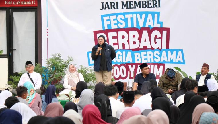 Wabup Tangerang Intan Nurul Hikmah Ajak Warga Curug Perkuat Kepedulian Sosial lewat Santunan 200 Anak Yatim