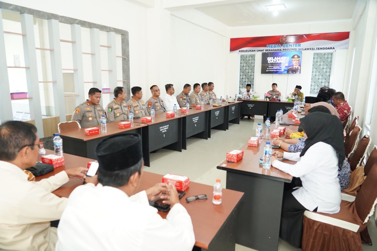 Kapolda Sultra Brigjen Himawan Ajak FKUB dan Kemenag Perkuat Sinergi Jelang Hari Bhayangkara ke-80, Bahas Darurat Narkoba hingga Hoaks
