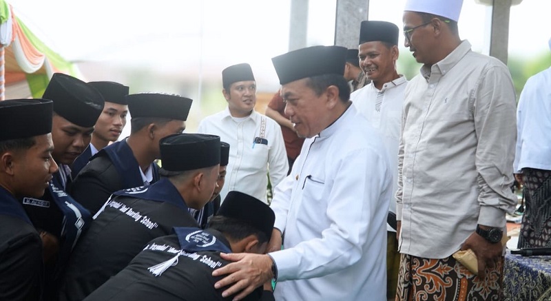 Gubernur Jambi Al Haris Sebut Peran Pondok Pesantren Tak Tergantikan Cetak Generasi Berakhlak, Beri Bantuan Rp20 Juta