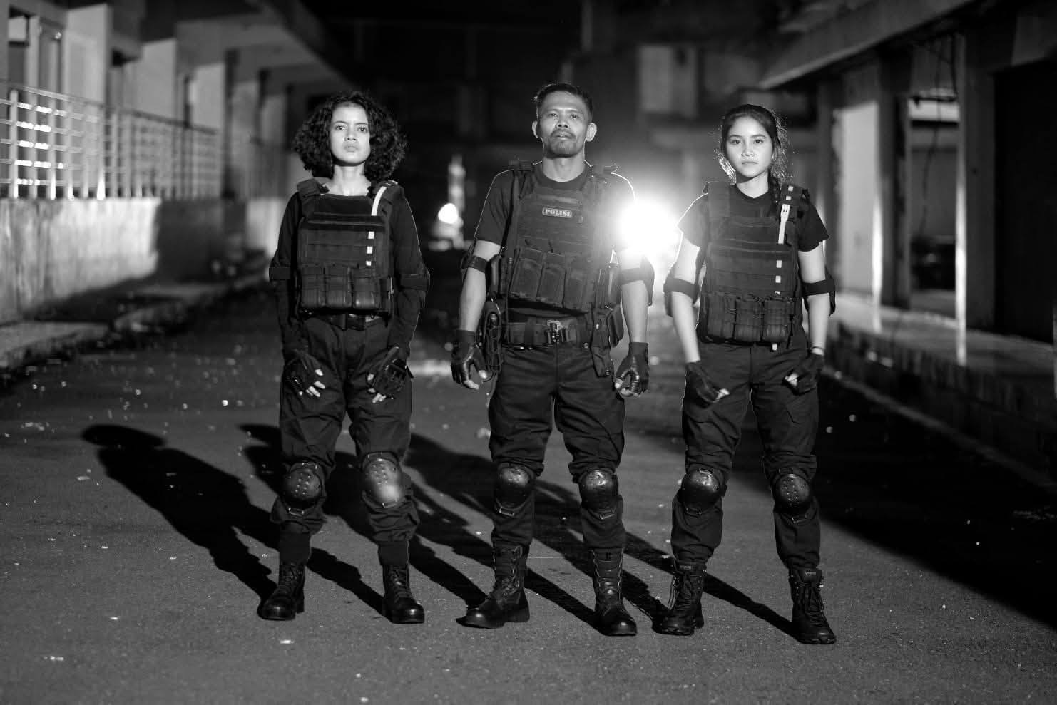 Acara Nonton Bareng Perdana Film Leave No One Behind di Depok, Ajang Reuni Hangat Para Pemain