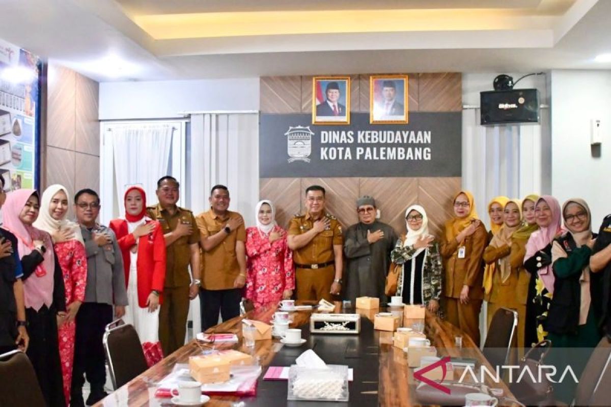 Parade Kebaya Pecah Rekor MURI dan Zikir Akbar Pencegahan LGBT Dipusatkan di Jembatan Ampera Palembang
