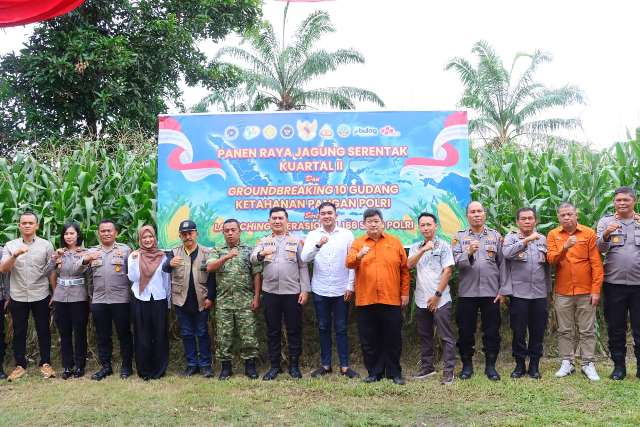Wakapolres Tebing Tinggi Ikuti Panen Raya Jagung Serentak, 10 Gudang Pangan Polri Mulai Dibangun