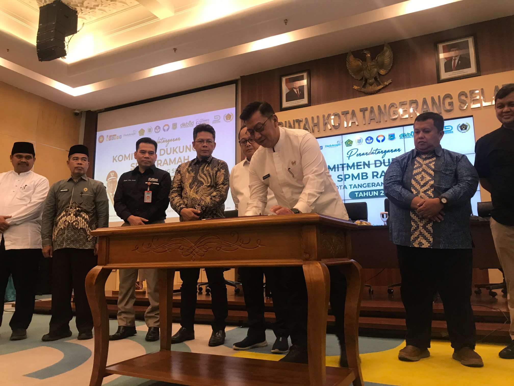 Pemkot Tangerang Selatan Teken Komitmen Bersama SPMB 2026/2027, Awasi Penerimaan Murid Baru agar Transparan dan Berkeadilan