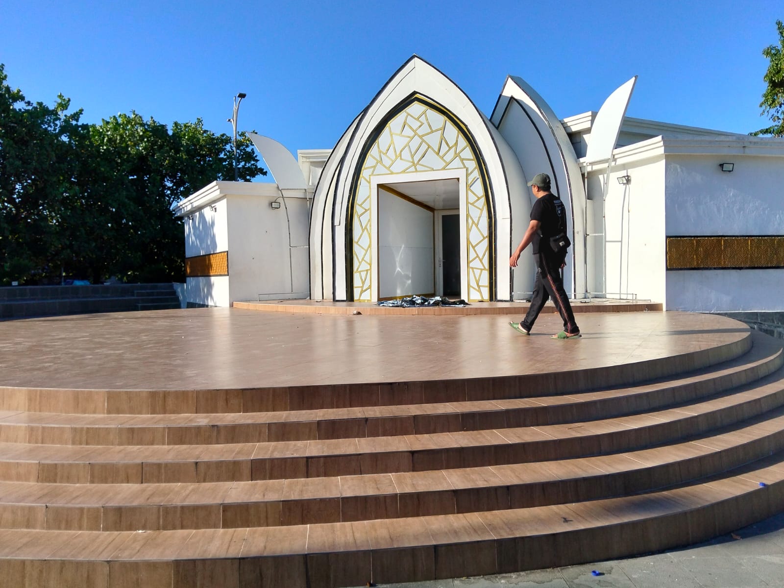 Amphitheater Ampenan Diperbaiki Usai Dirusak Tangan Jahil, Kinerja Satgas Pariwisata Dievaluasi
