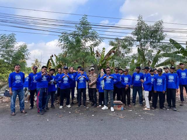 Partai Demokrat Banyuasin Kumpulkan 5 Ton Sampah di Sei Sedapat dalam Gerakan Indonesia ASRI Langit Biru