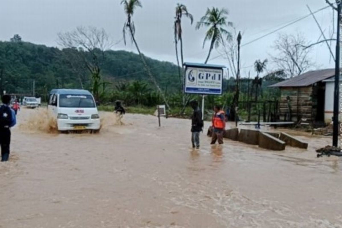 150 Jiwa Mengungsi Akibat Banjir di Tapanuli Tengah, Empat Kelurahan di Dua Kecamatan Terendam
