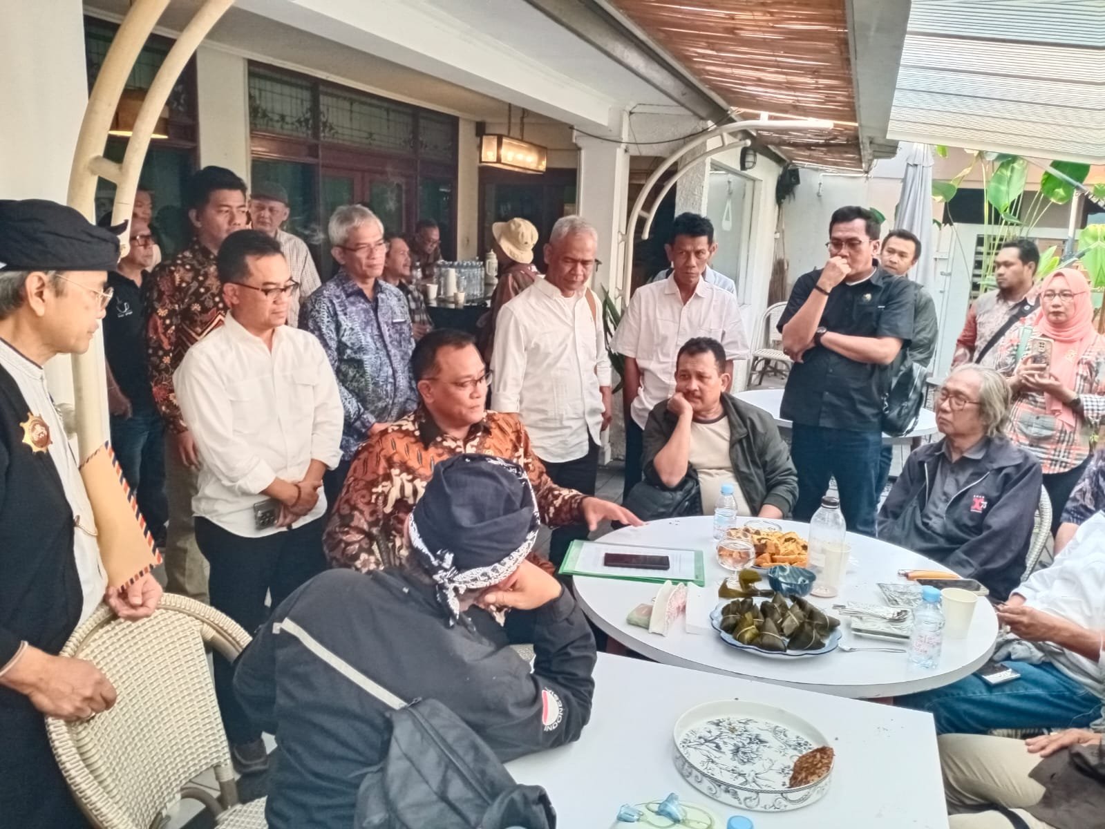 Menteri Lingkungan Hidup Jumhur Hidayat Canangkan ‘Pertobatan Ekologis’ di Bandung, Kepala Daerah dan Aktivis Diajak Bergerak Bersama