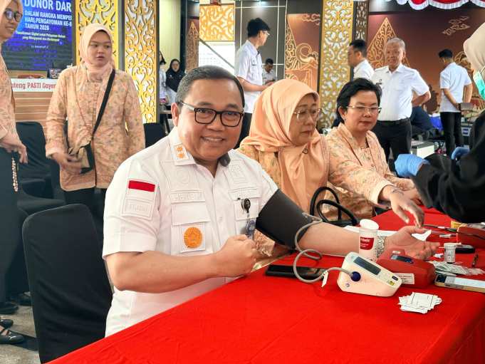 Hari Pengayoman ke-81, Kanwil Kemenkum Jateng Kumpulkan 100 Kantong Darah Lewat Donor Bareng RS Kariadi