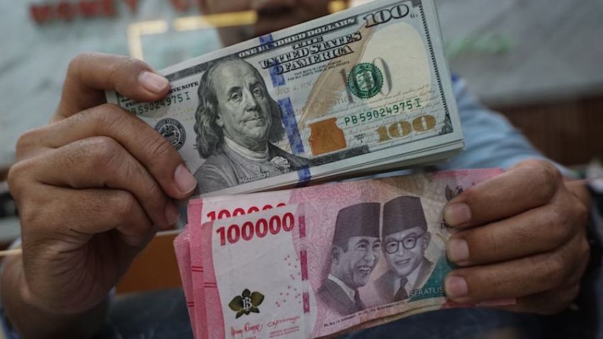 Rupiah Sentuh Rp18.024 di Awal Perdagangan Selasa, Pengamat Sebut Data Tenaga Kerja AS Jadi Penentu