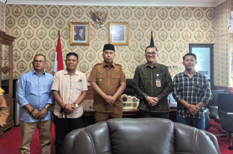 Kadis Kominfo Jambi Silaturahmi ke Pemkot Pariaman, Pelajari Promosi Budaya Hoyak Tabuik untuk Contoh di Jambi
