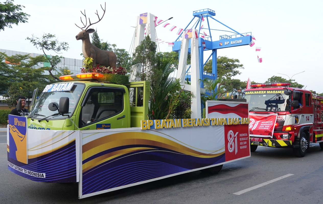 BP Batam Tampilkan Tujuh Kedeputian dan Armada Inovasi di Pawai Pembangunan HUT ke-81 RI