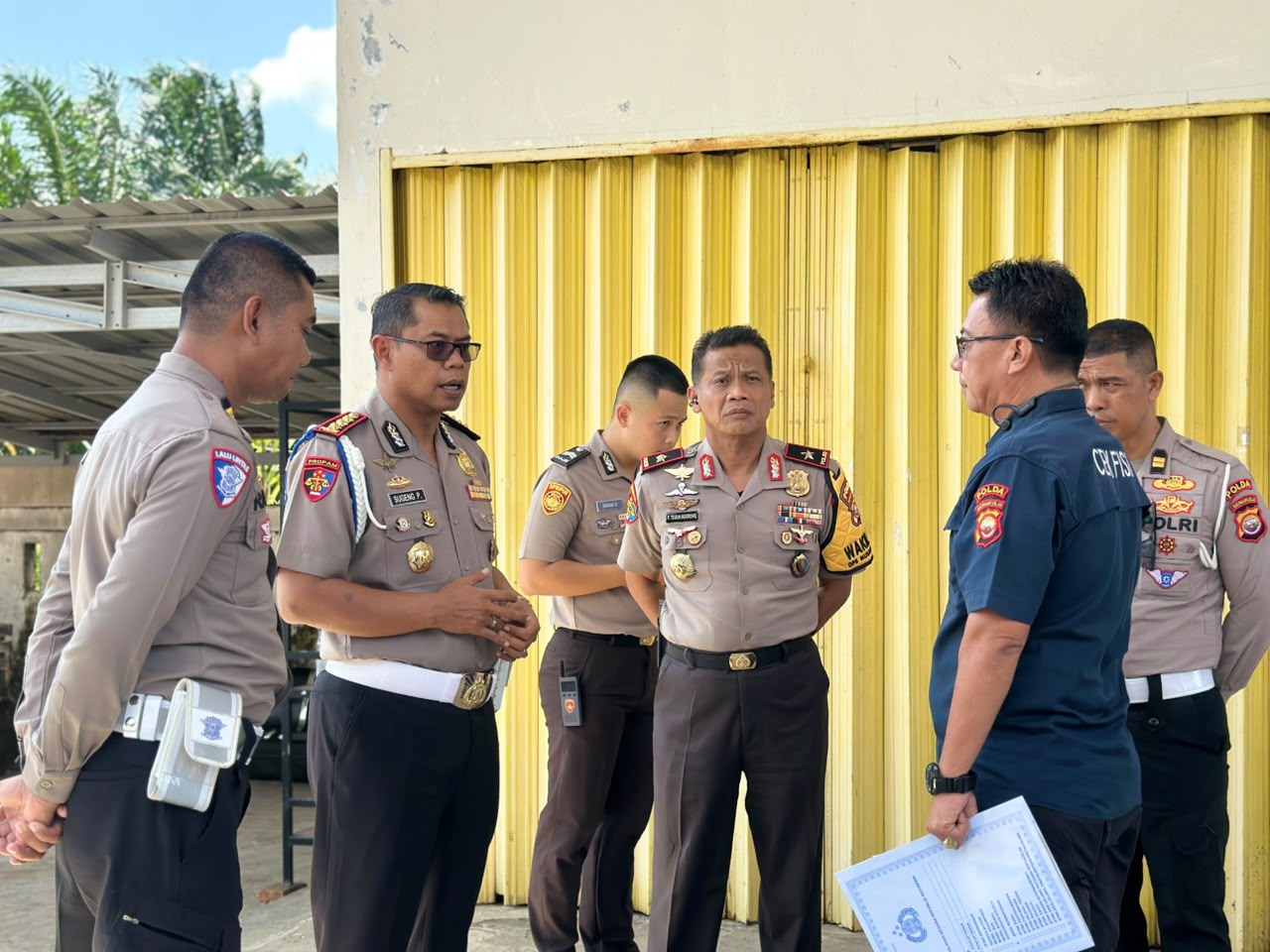 Wakapolda Bengkulu Brigjen Prianto Tinjau Gedung Samsat dan Pelayanan BPKB, Pastikan Alur Administrasi Kendaraan Semakin Cepat