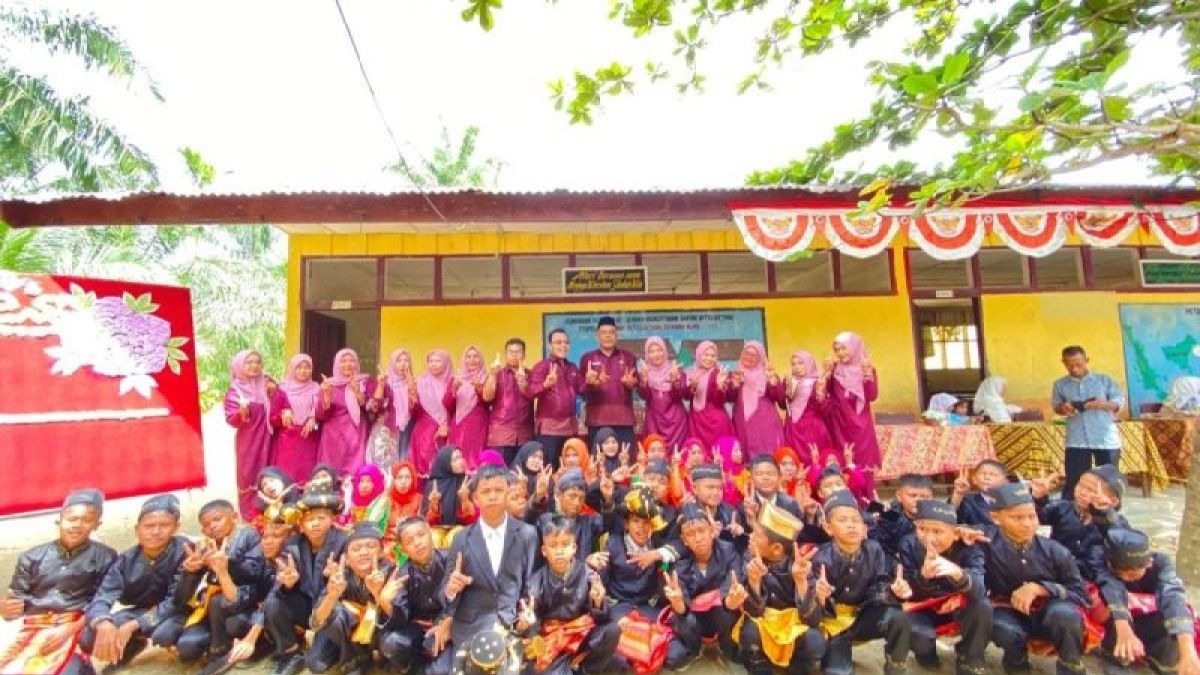 39 Siswa SDN 0112 Janjilobi Padang Lawas Diwisata, Plt Kepala Sekolah Sampaikan Permintaan Maaf ke Orang Tua
