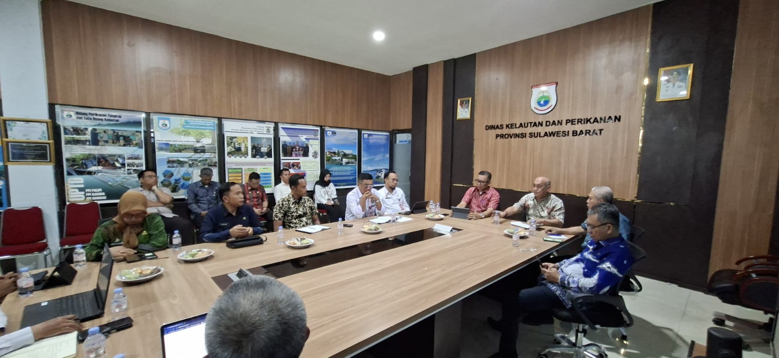 DKP Sulawesi Barat Kumpulkan 10 Instansi Bahas Percepatan Perizinan Ruang Laut Demi Tarik Investasi
