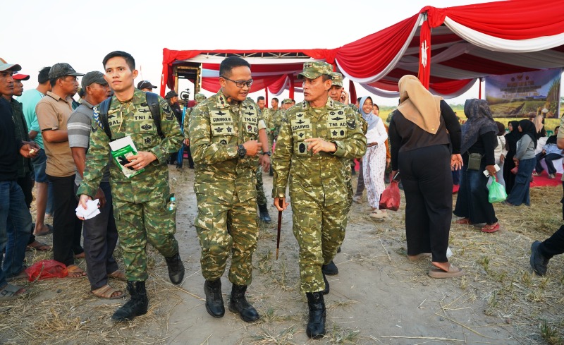 Pangdam II/Sriwijaya dan Gubernur Sumsel Pimpin Panen Raya di OKI, Presiden Prabowo Pimpin Langsung dari Jakarta