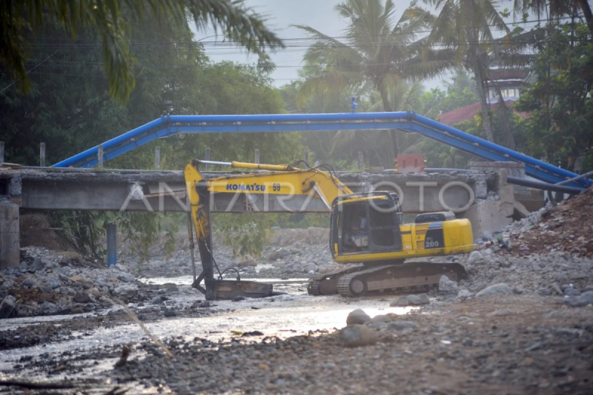 Pemkot Padang Mulai Perbaiki Jembatan Kampung Tanjung di Kuranji, Anggaran Rp8,8 Miliar untuk Rehabilitasi Pascabencana November 2025