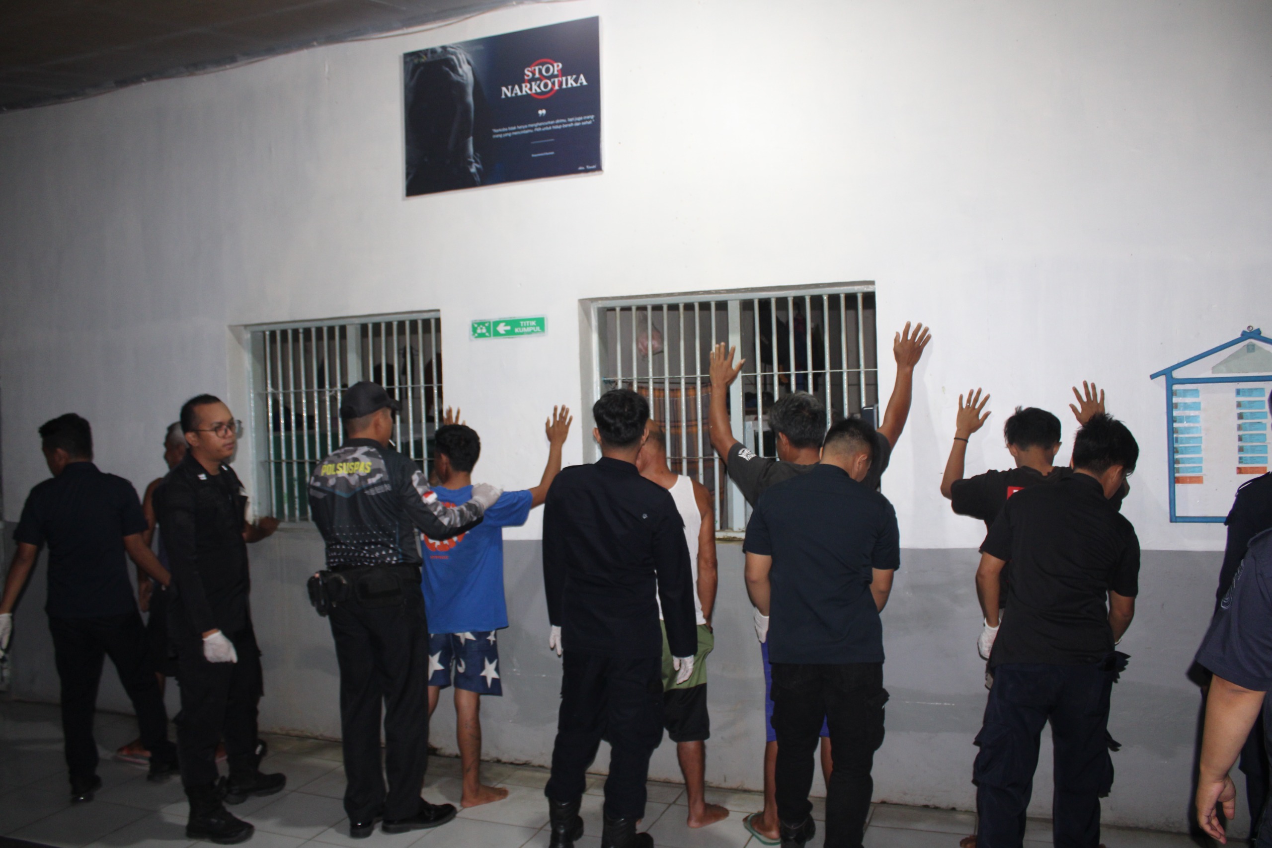 Razia Lapas Palopo Amankan 16 Barang Terlarang, dari Pisau Rakitan hingga Ikat Pinggang
