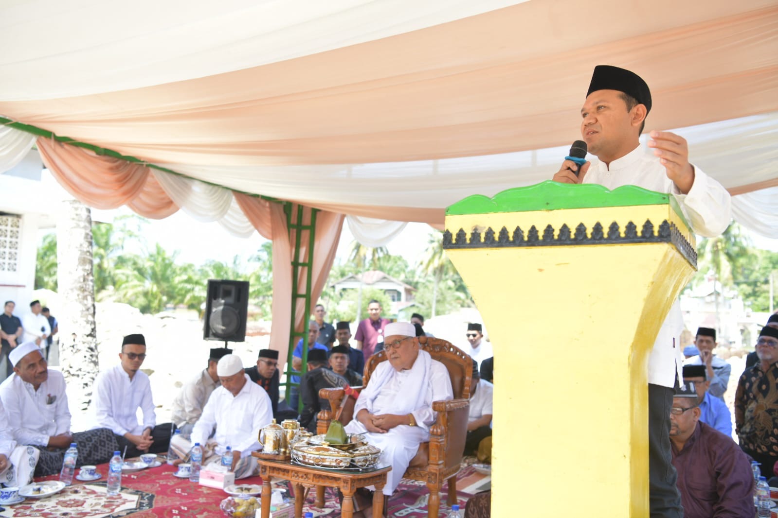 Wagub Aceh Safari ke 4 Dayah di Aceh Selatan, Serap Aspirasi Santri hingga Serahkan Bantuan Perlengkapan Ibadah