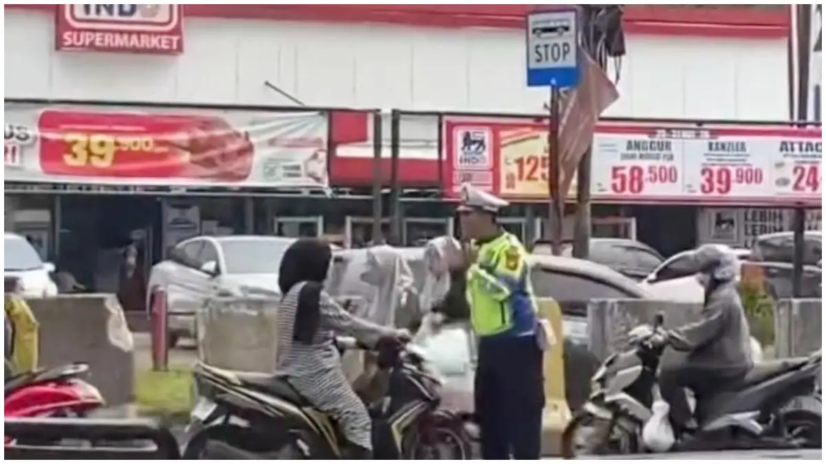 Viral Video Pengendara Wanita di Depok Nekat Lawan Arus Meski Sudah Dihentikan Petugas, Polisi Lakukan Penindakan