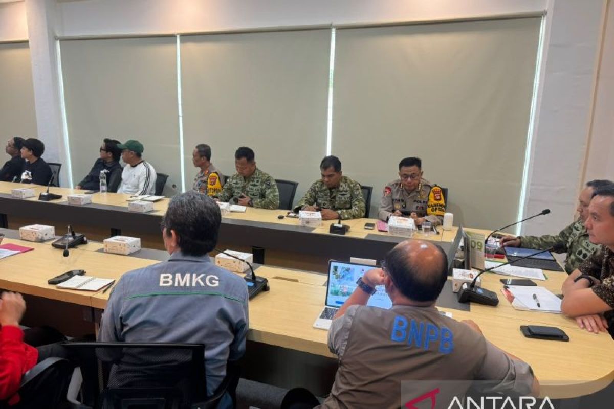 Polda Sumsel Fokuskan Penanganan Karhutla di OKI Sepekan, Kerahkan Helikopter hingga Modifikasi Cuaca