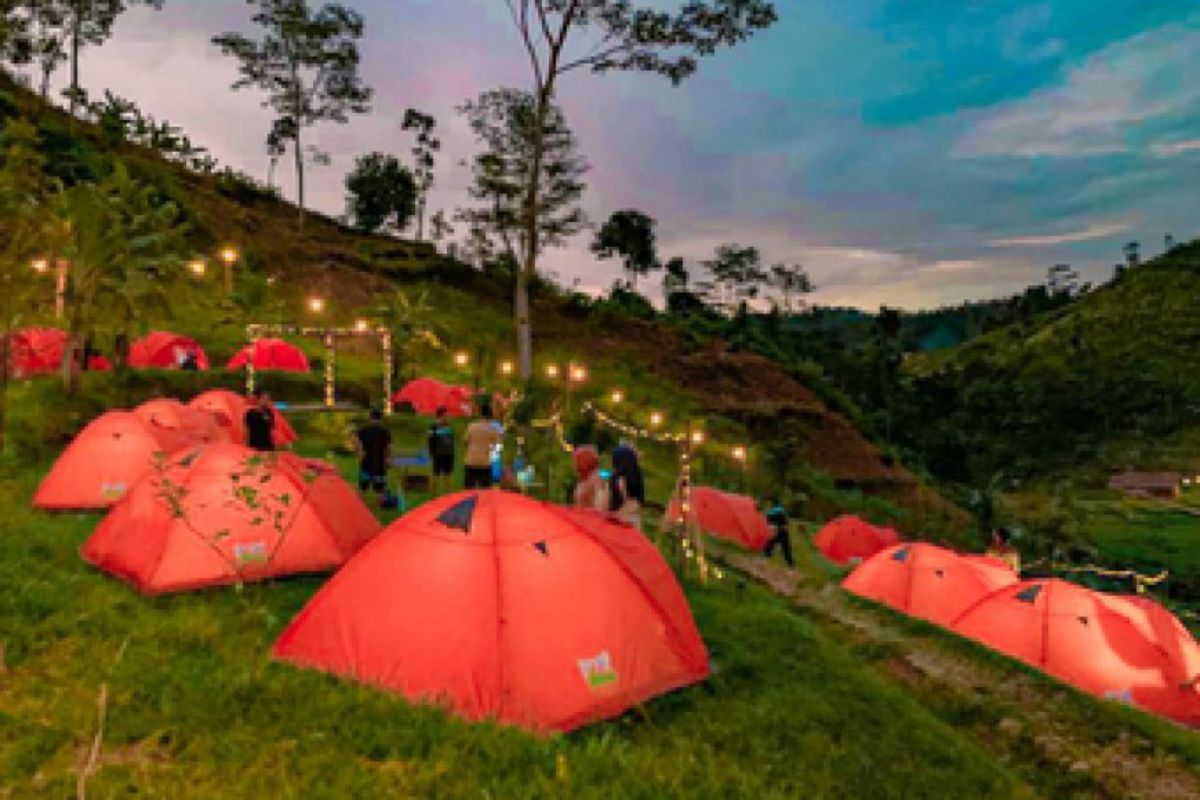 Menelusuri Keindahan Alam: Rekomendasi Lokasi Camping di Sulawesi Barat