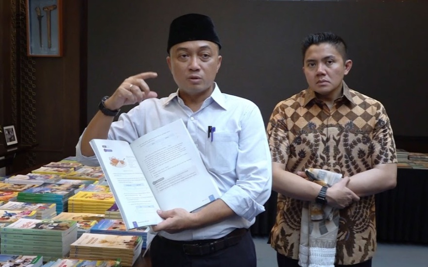 Prabowo Instruksikan Kajian Buku Ajar SD-SMA, Bandingkan dengan 7 Negara ASEAN Termasuk Singapura dan Vietnam