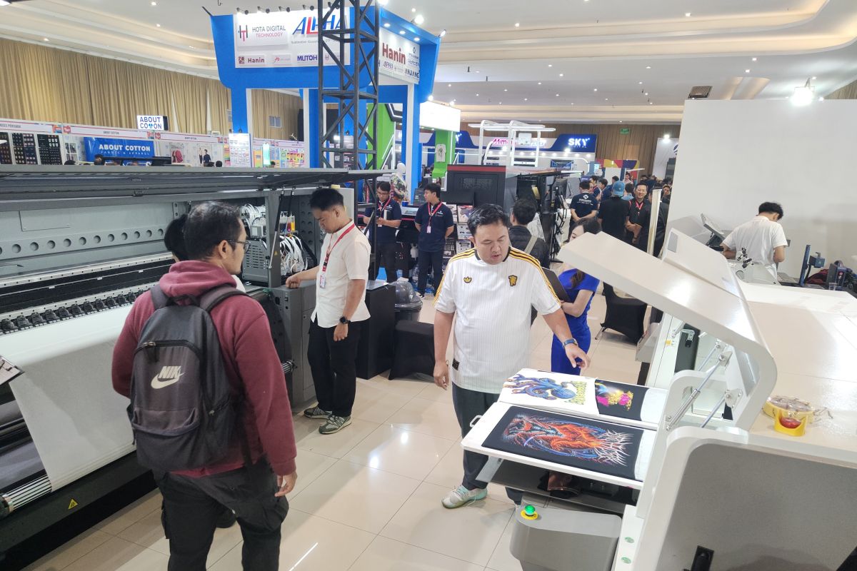 Cetak Digital Sesuai Permintaan Menjadi Penopang Industri Fesyen Jabar di Tengah Resesi, Buka Pasar Baru hingga Tumbuh 4 Persen