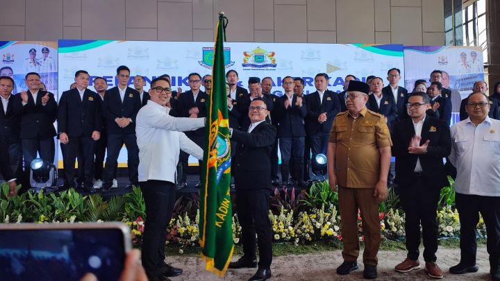 229 Pengurus KADIN Tangsel Dilantik, Marhadi Targetkan UMKM Jadi Penyumbang PAD Terbesar