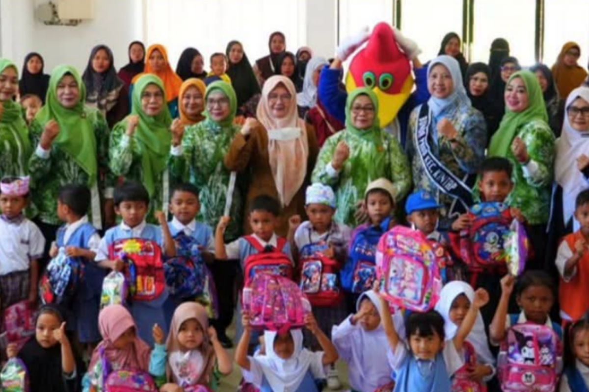 GOW Tanah Laut Salurkan Bantuan Perlengkapan Sekolah ke Puluhan Anak di Kintap, Dorong Semangat Belajar