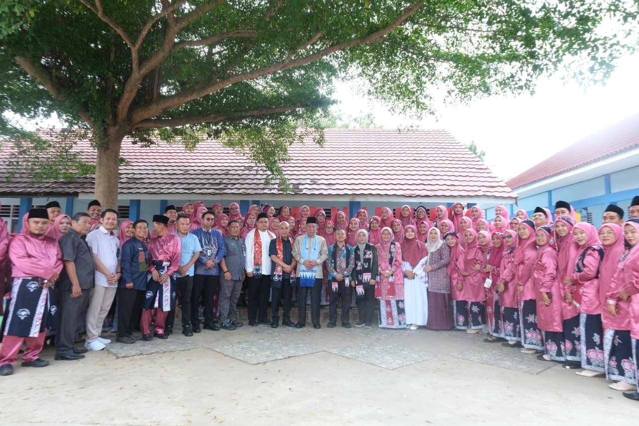 Wagub Jambi Abdullah Sani Dampingi Wamen Dikdasmen Luncurkan Bungo Pintar, 1.000 Aplikasi Pendidikan Diusulkan Masuk Satu Ekosistem