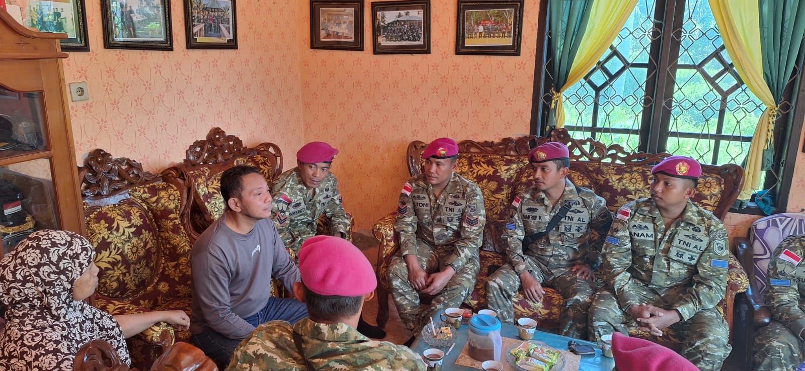 Satgas Marinir PAM Pulau Terluar Silaturahmi ke Keluarga Almarhum H. M. Nurdin di Sebatik, Rencanakan Ziarah di HUT ke-81 RI