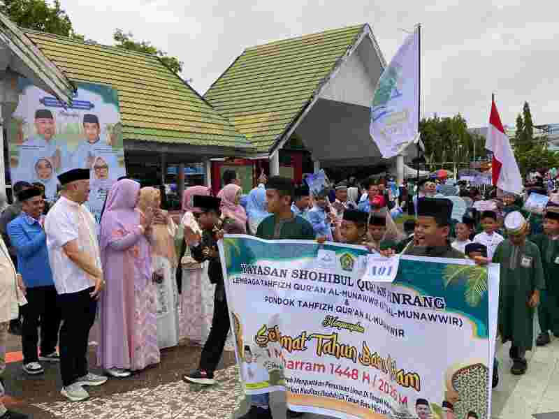 Ribuan Warga Pinrang Padati Pawai Ta’aruf Tahun Baru Hijriah 1448 H, Bupati Irwan: Momentum Perkuat Syiar Islam