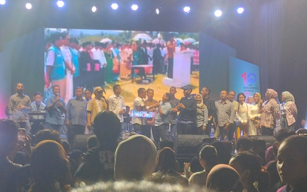 Ribuan Warga Padati Lapangan Kembar Boroko di Puncak HUT ke-19 Boltara, Bupati Ajak Masyarakat Terus Berjuang