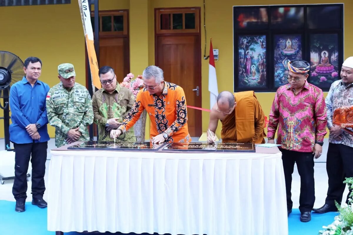 Bupati Malinau Wempi W. Mawa Resmikan Gedung Sekolah Minggu Buddha Samadinah, Dana Hibah Daerah Mulai Mengalir Sejak Oktober 2025
