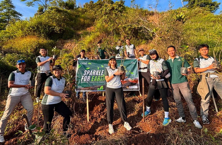Rayakan Anniversary ke-6, Hotel Mahima Semarang Gelar Donor Darah hingga Tanam Pohon di Gunung Ungaran